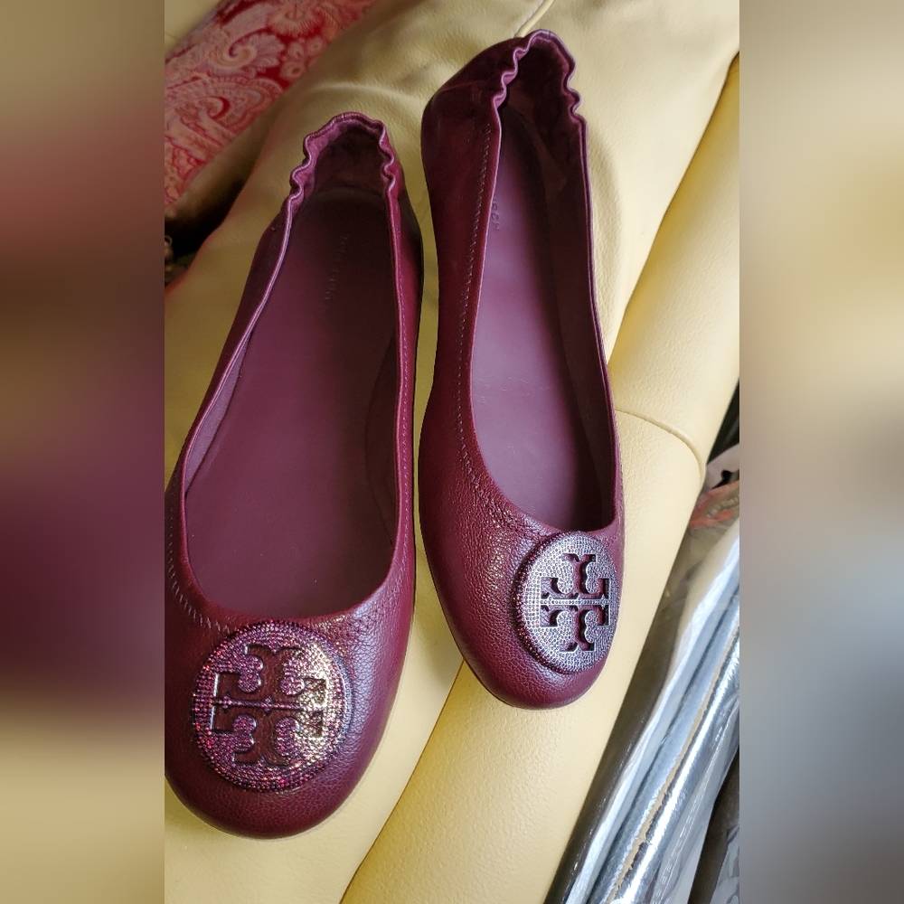 TORY BURCH MAROON REVA BALLET FLATS SZ 9.5